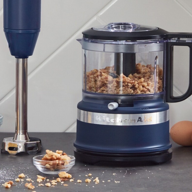 slice almonds in food processor